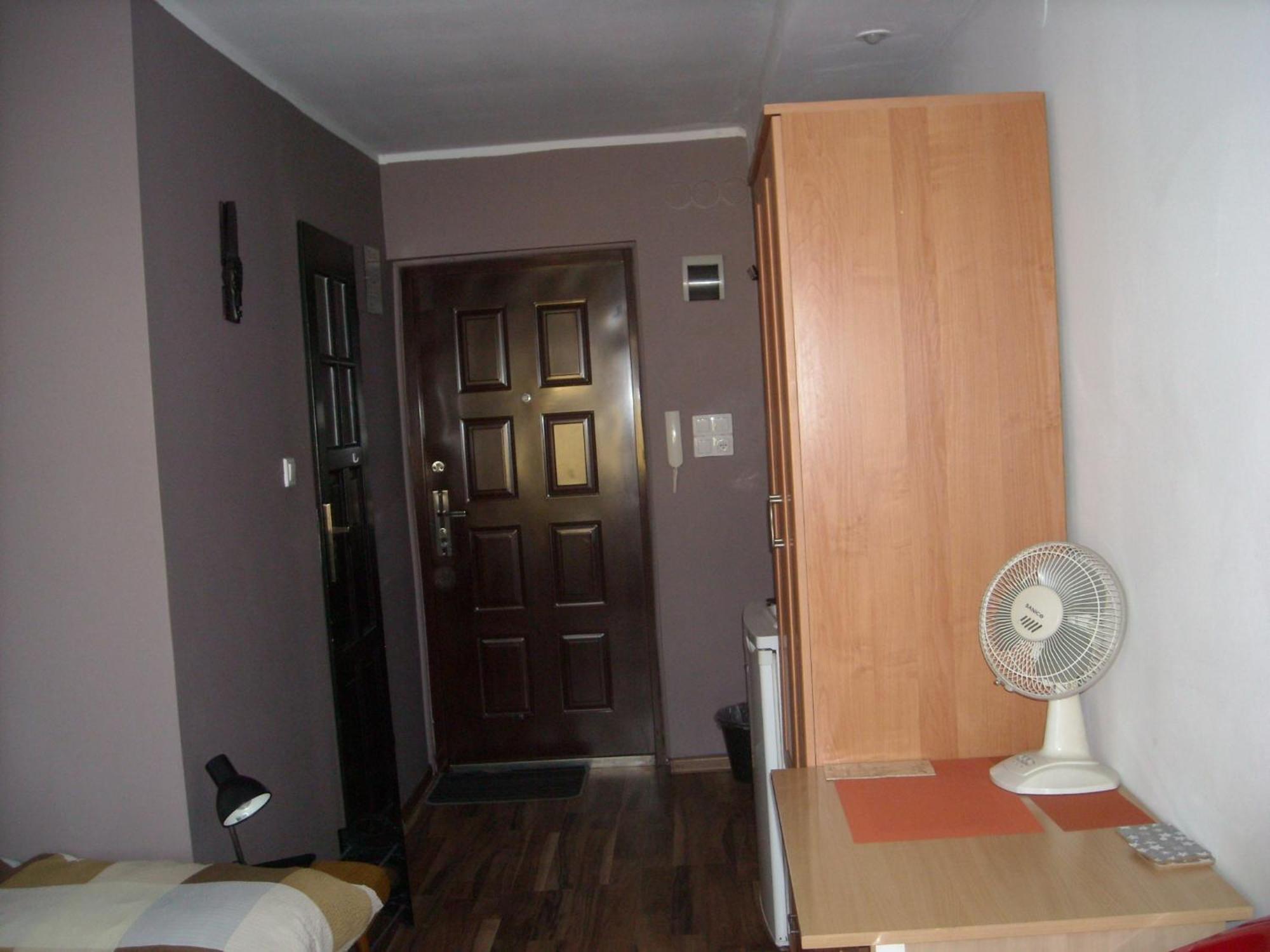 Samodzielny 2 Osobowy Apartment *